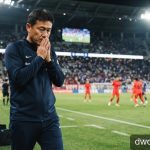 FIFA ASEAN Cup 2026: HLV Kim Sang-sik và bài toán 'không tiền vệ trụ' trước đại chiến Thái Lan